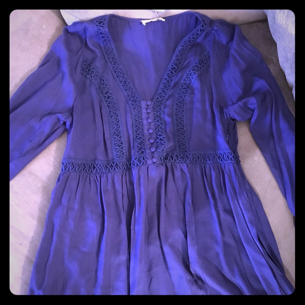 Beautiful blue long-sleeve dress